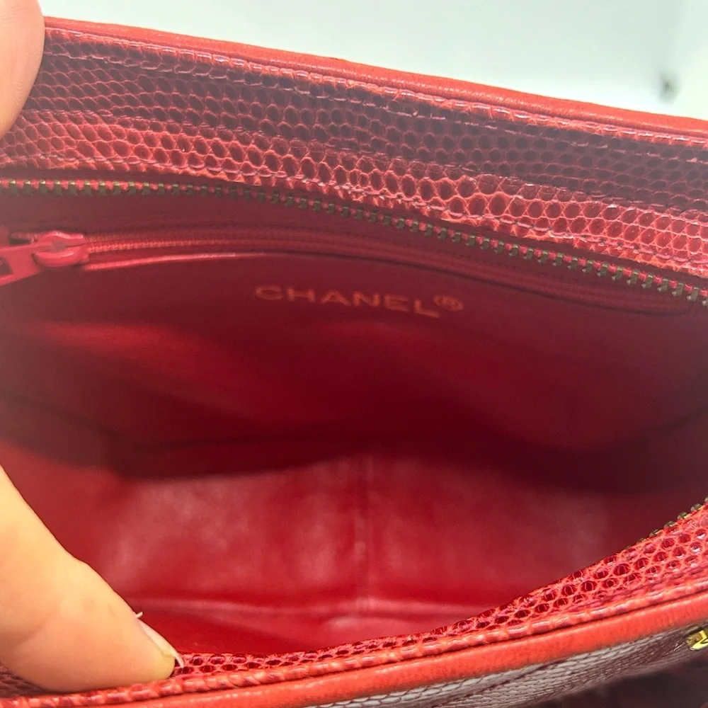 CHANEL Vintage Red Lizard Skin Hexagon Gold Chain Shoulder Bag